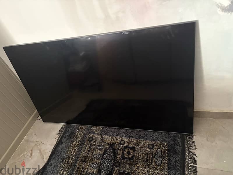 Samsung Qled 65” Smart TV 2