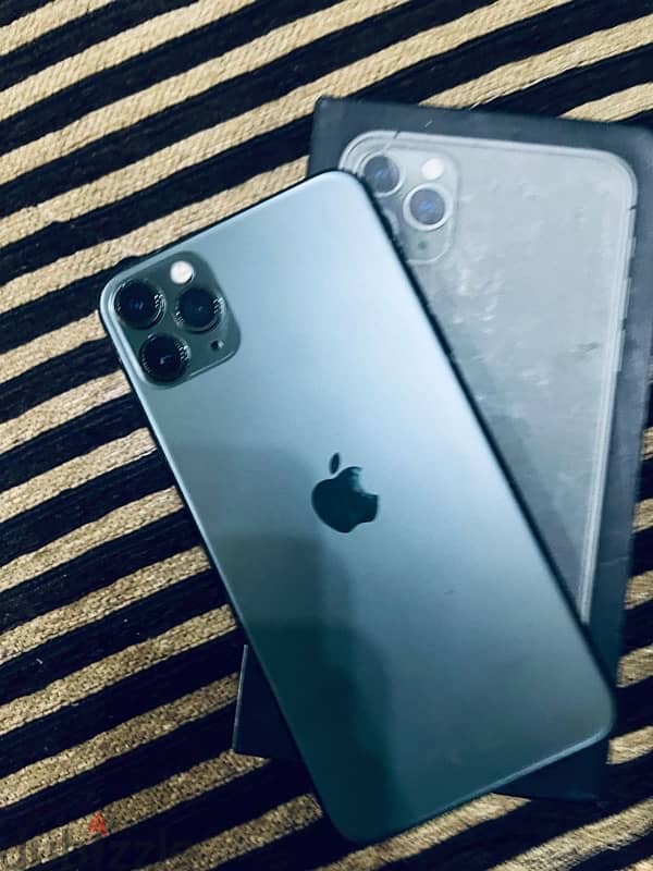 iphone 11 pro max 2