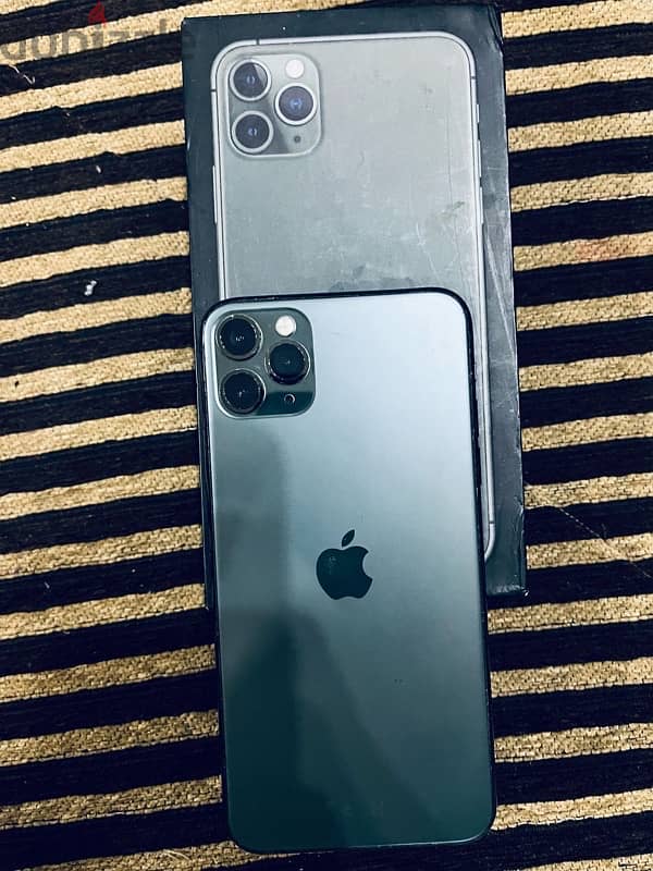 iphone 11 pro max 4