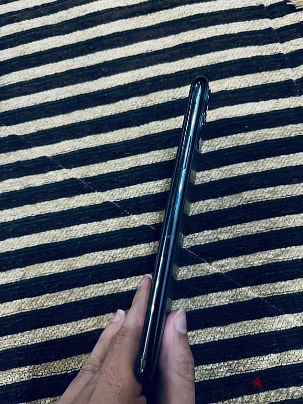 iphone 11 pro max 5