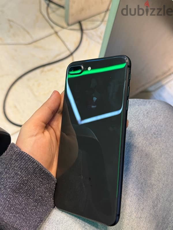 iPhone 8 Plus 1