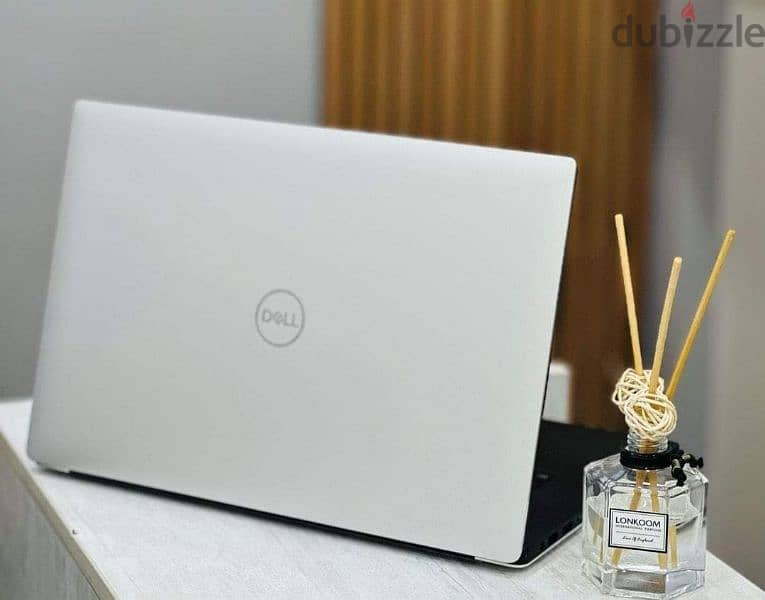 Dell  5530 ultra slim RAM 32 + I7 8TH GEN H + NVIDIA 4GIGA ضمان سنة 1