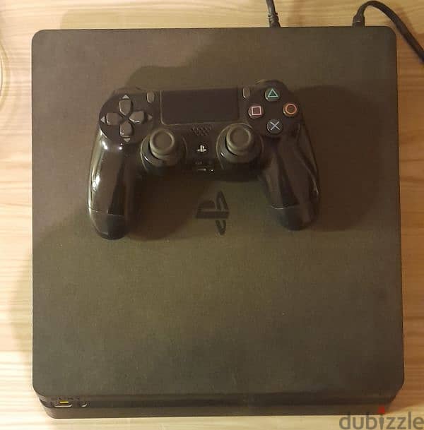 Playstation 4 slim 1