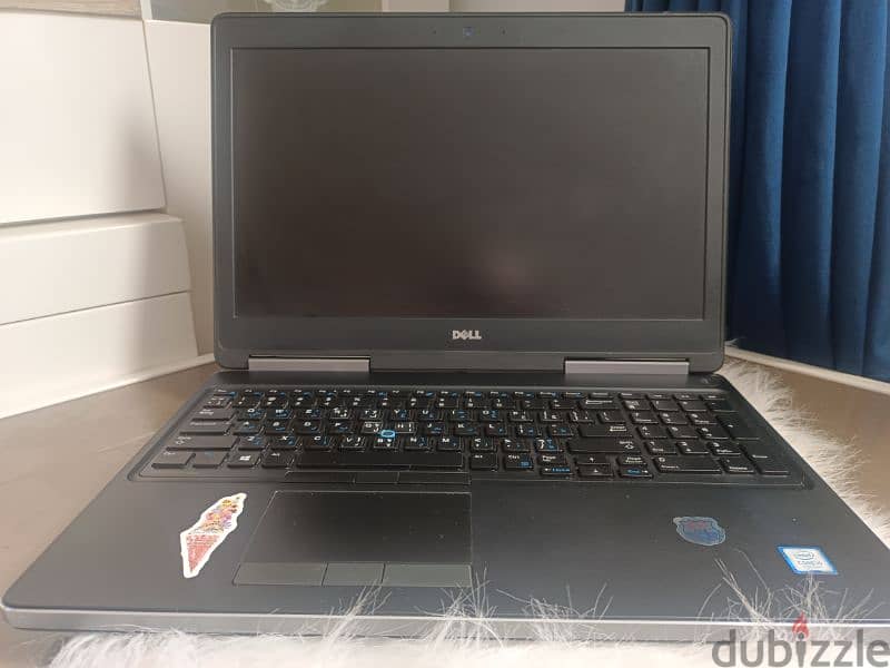 Dell Precision 7520 5