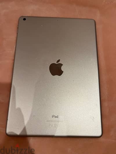 iPad  8 apple