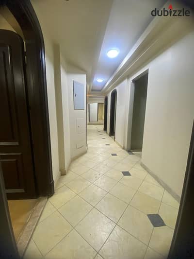 Apartment For rent in Khaled Ibn El Walid St.