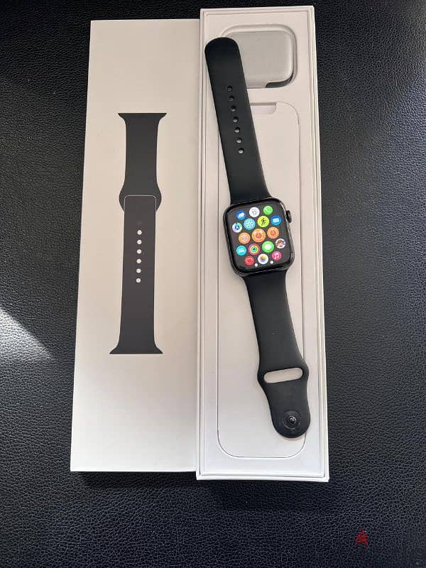 apple watch series 6 44M 4