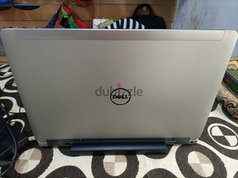 Dell latitude E6540 5