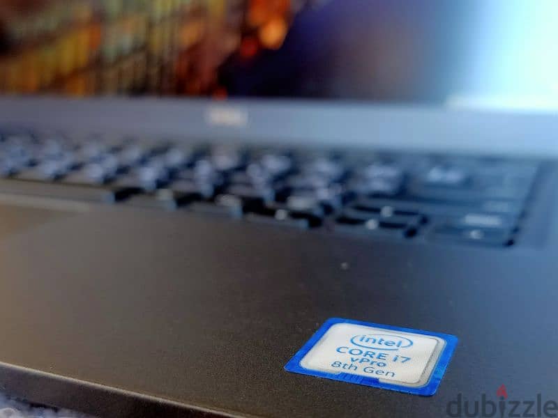 أشيك لابتوب تاتش Core I7 الجيل الثامن Dell FHD ips 14" | بكل مشتملاتة 9