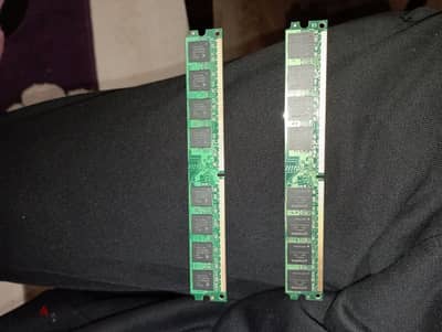 رامتين كل واحده 2 جيجا DDr3