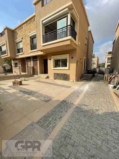 old contract for standalone villa 4Beds front of airport gate in tajcity new cairo