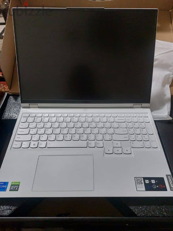 Lenovo legion 5 white stingray pro 5