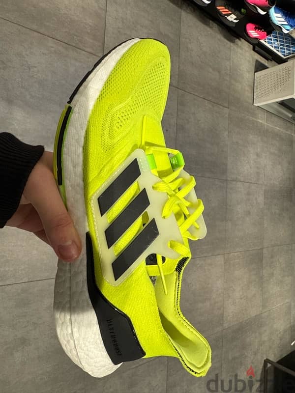 New Ultraboost 22 Solar yellow shoes size 44 2