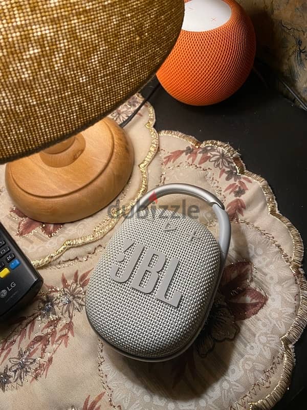 JBL Clip 4 White Speaker - سبيكر ابيض 1