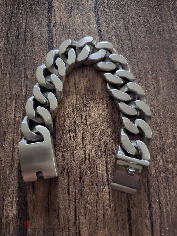 Stainless steel bracelet 0