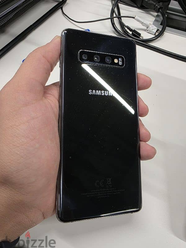 Samsung galaxy S10 plus in a good condition 2