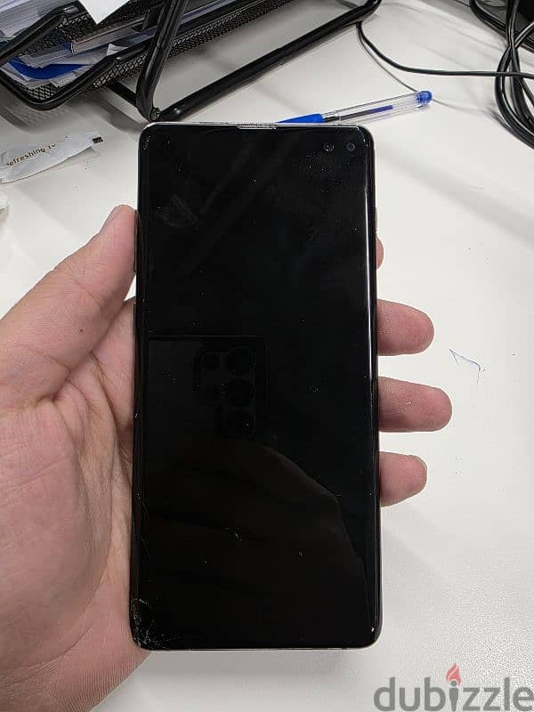 Samsung galaxy S10 plus in a good condition 3