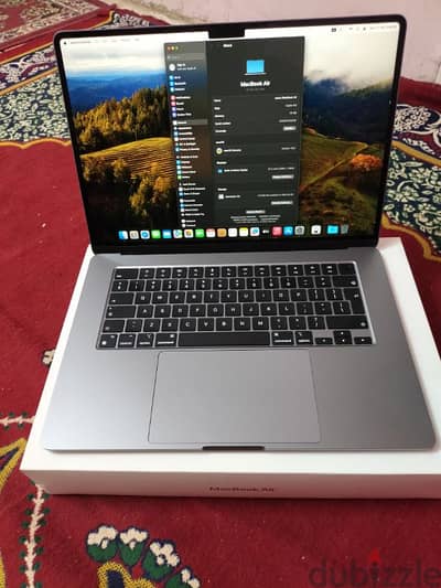 MacBook Air M3 15 inch Ram 16 hard 512 Open Box