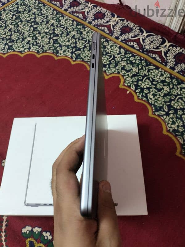 MacBook Air M3 15 inch Ram 16 hard 512 Open Box 2