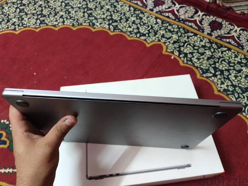 MacBook Air M3 15 inch Ram 16 hard 512 Open Box 5