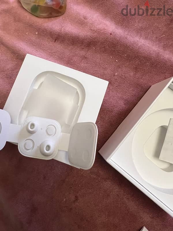 Airpods pro 1 Gen.  سماعات ايربودز (فرده يمين)اصلي بالعلبه وارد الكويت 3