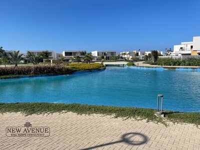 Villa with cabana 3rd row on sea lagoon view