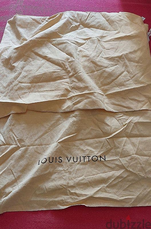 Louis Vuitton, original shoulder bag 12