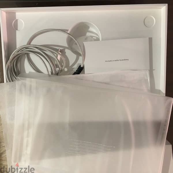 MacBook Air 13 inch, M1 2020,space Gray 12