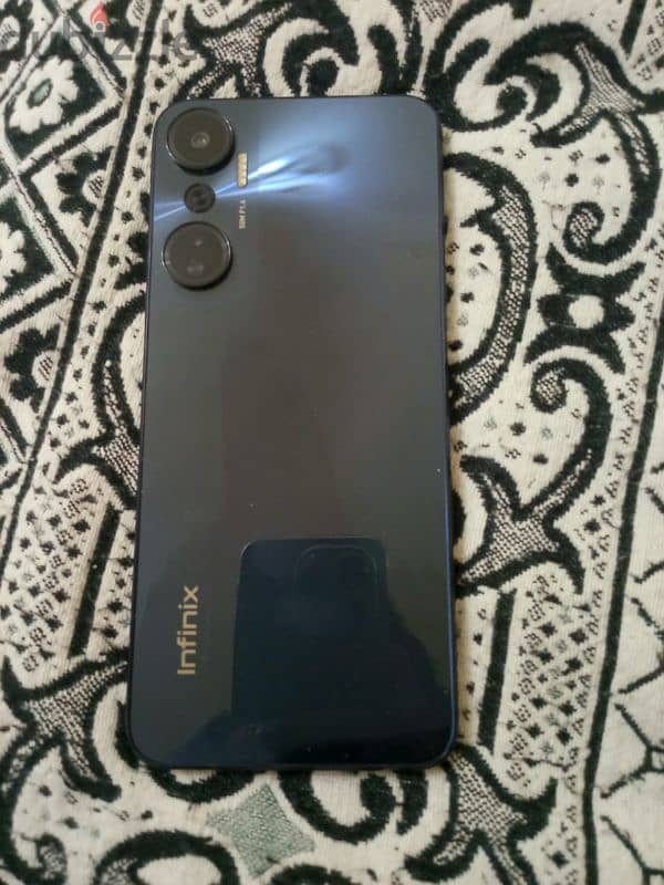 موبايل Infinix hot 20 مساحة 128  الرامات 6 1