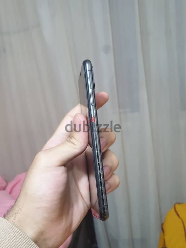 xs max 256G للبع او بدل 6