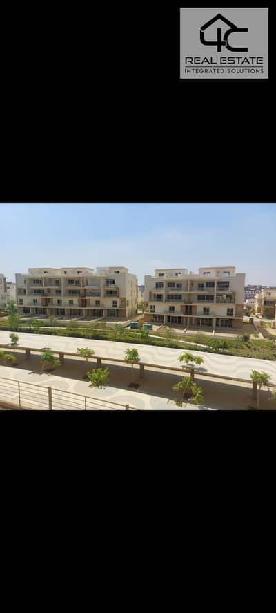 Ready to move park villa 210 m with garden for sale under price market in Mountian view icity  new cairo