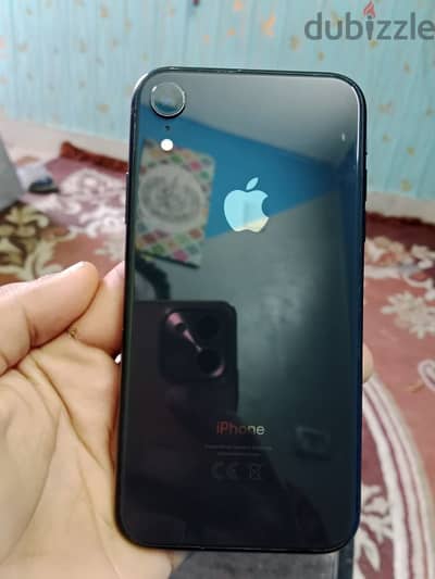 iPhone XR 128GB بحالة جيدة