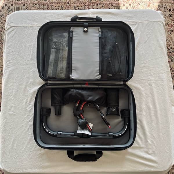 DJI RS3 Pro Combo Complete Package 2