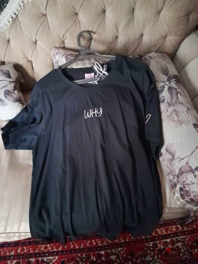 T shirt اسود