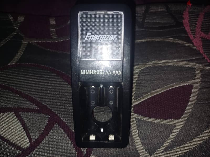 Energizer Mini Recharge Charger شاحن انرجايزر للحجارة للبطاريات AA&AAA 5