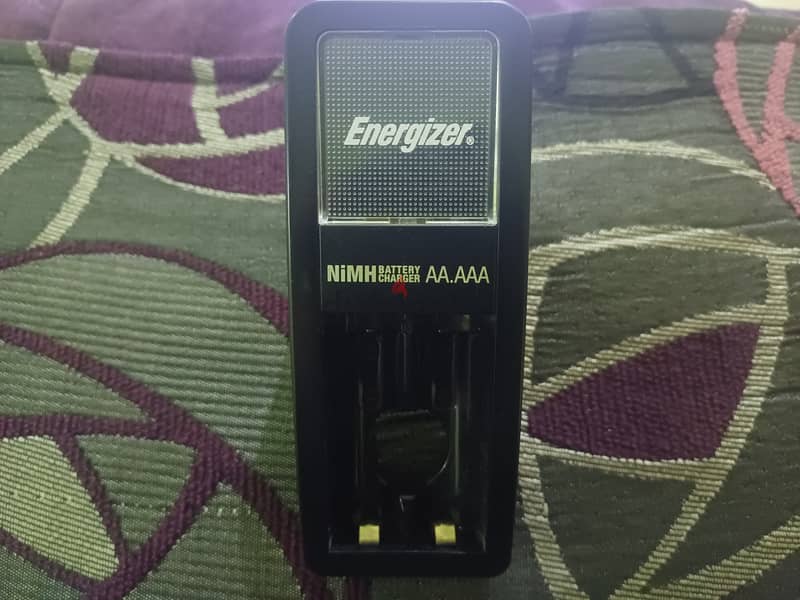 Energizer Mini Recharge Charger شاحن انرجايزر للحجارة للبطاريات AA&AAA 2