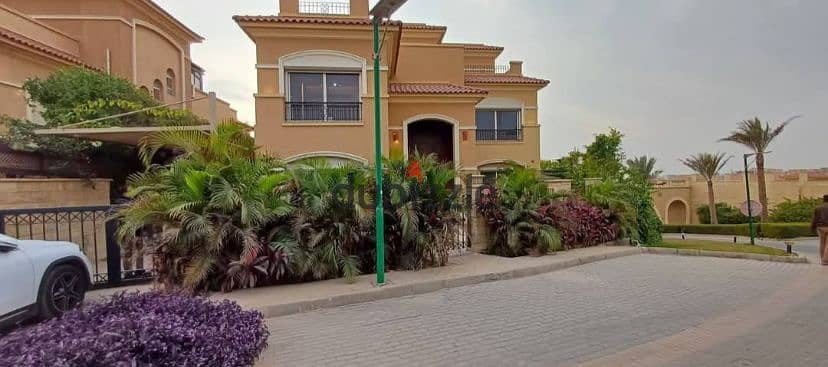 Villa for sale in Stone Park new cairo prime location under market price fully finished 0