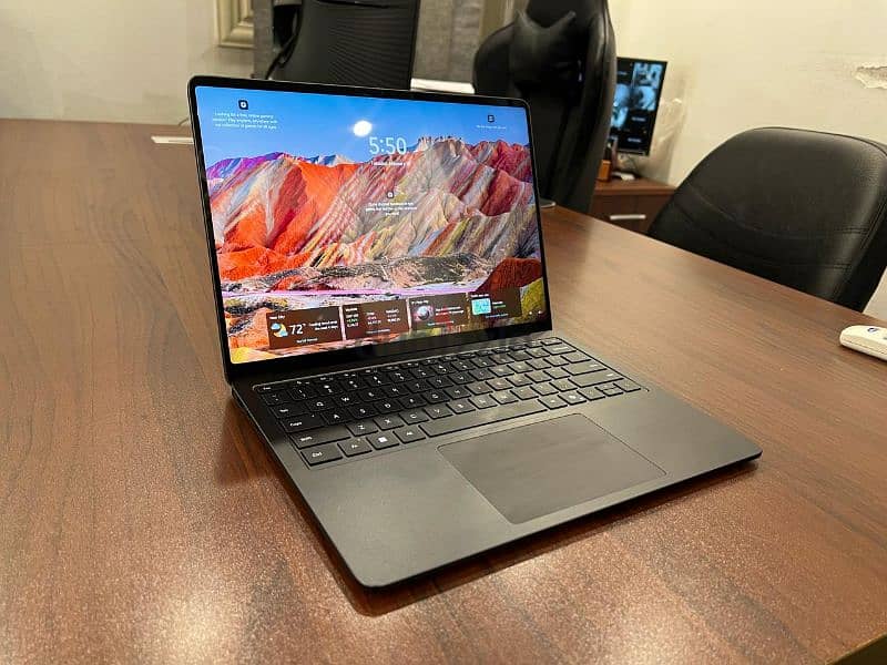 Microsoft surface laptop 7 used for only one week from usa 8