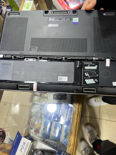 لابتوب Dell Precision 7520