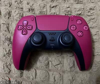 PS 5 controller original used like new لا يستخدم