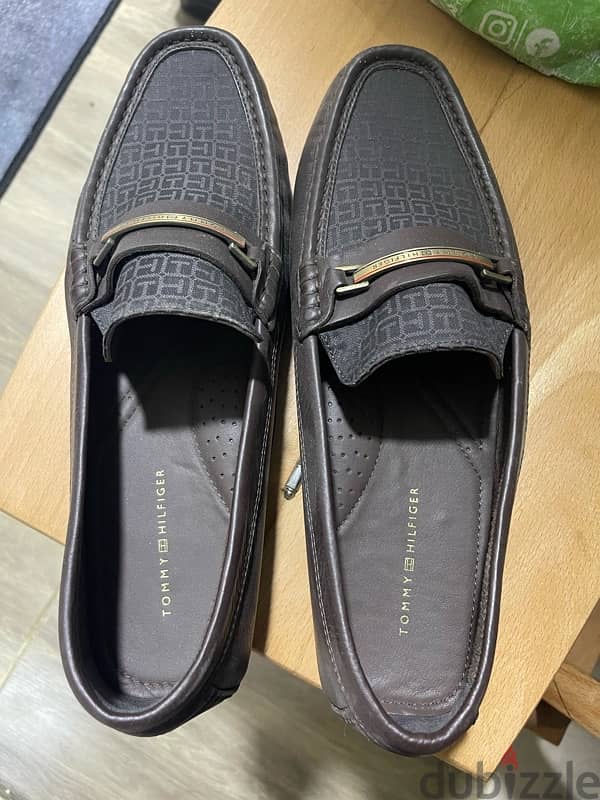 Tommy Hilfiger shoes ll size:43 1