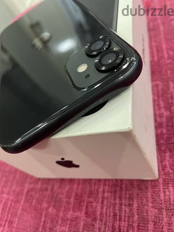 iPhone 11 128g ايفون 11 مساحه 128جيجا 8