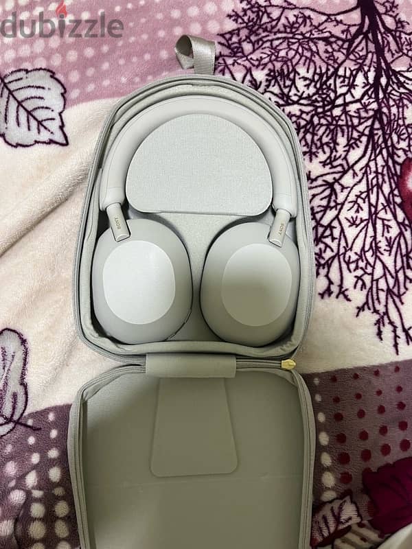 Sony headset 1000X 4