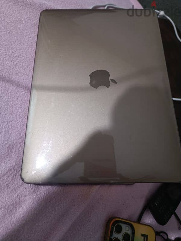 MacBook 9,1 m3 2017 2