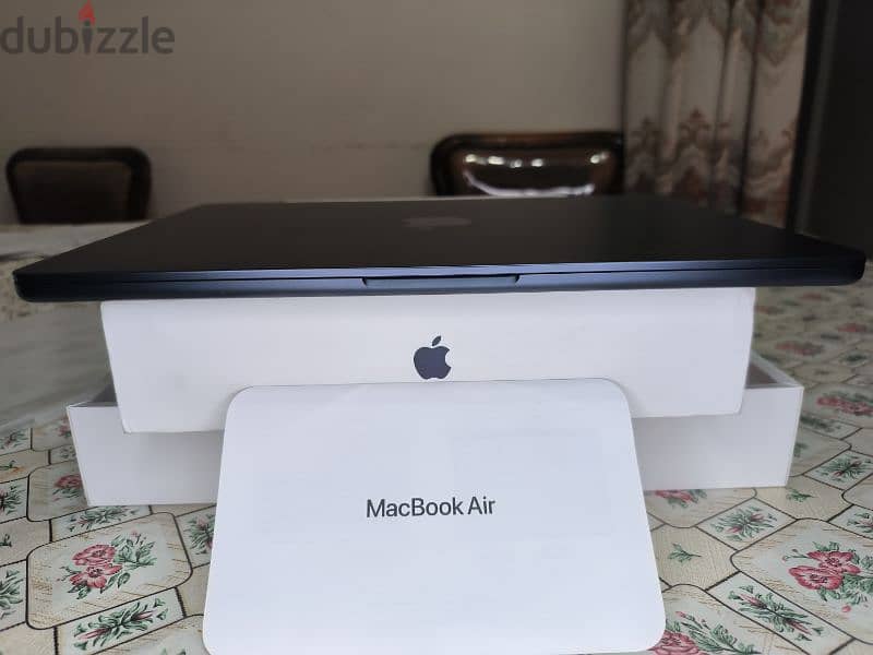 MacBook air M2 100% 0 C. C تم شراؤه من 10 ايام فقط condition 3