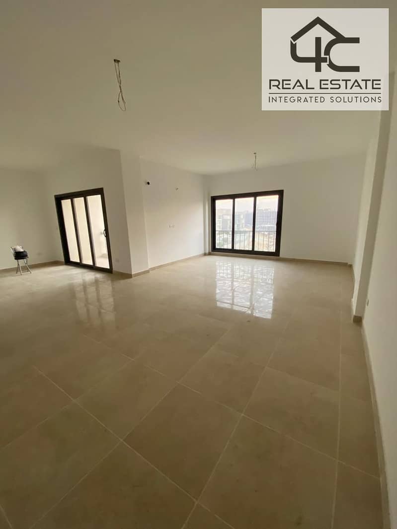 Penthouse 134 m fully finished  view land scape for sale with down payment and instalment in fifth square new cairo compound  delivery 2025 0