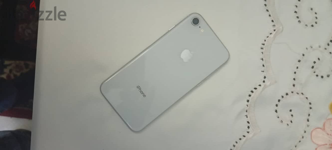 Iphone 8 مستعمل بحالة الجديد 0