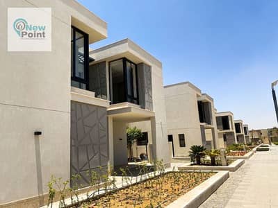 With a down payment of 435 thousand, own a villa in the best location in October, Badya Palm Hills Compound