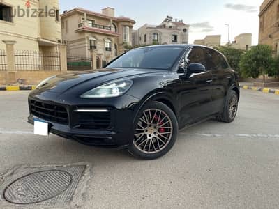 Porsche Cayenne 2022