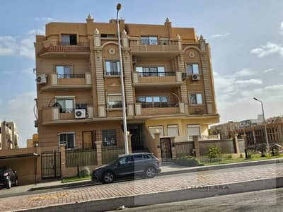 A finished 175 sqm apartment for sale in District 8 – Sheikh Zayed.